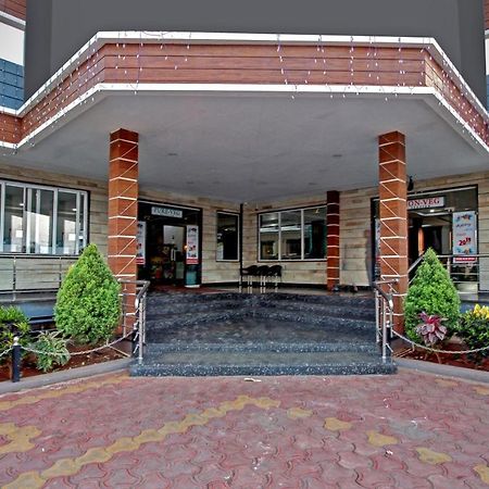 Oyo 48704 Rashi Farms Hotel Hubli Exterior photo